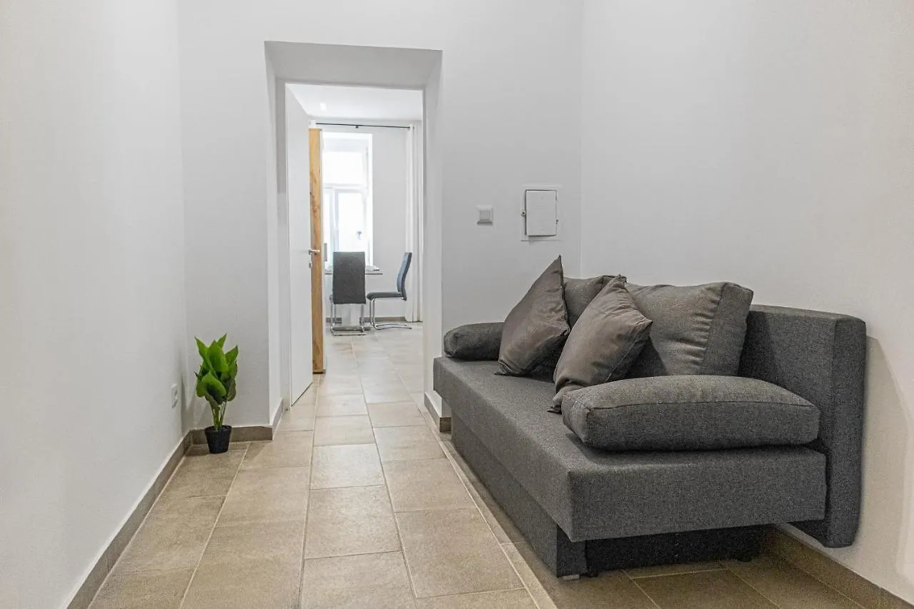 Homelike 2Br Apt Near U1 Reumannplatz - 9 Min To Center Viena